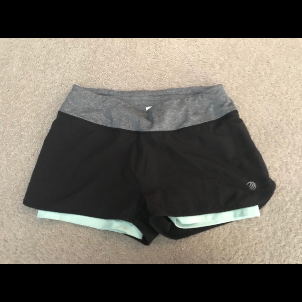 Classic black short